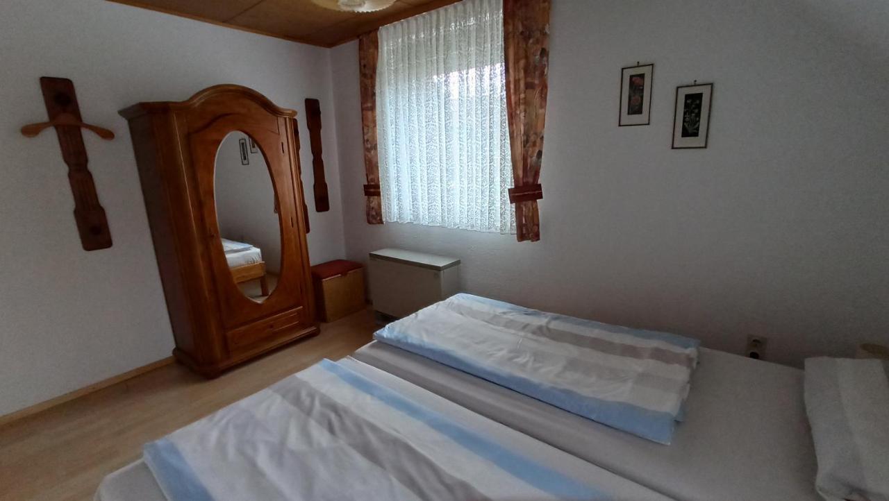 Ferienwohnung Am Deister Mit Grossem Balkon Шпринге Екстериор снимка