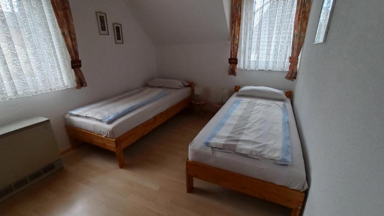 Ferienwohnung Am Deister Mit Grossem Balkon Шпринге Екстериор снимка